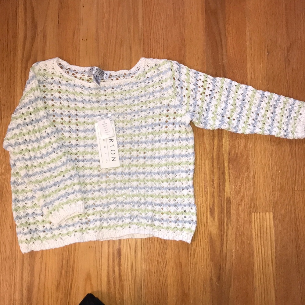 Cropped sweater